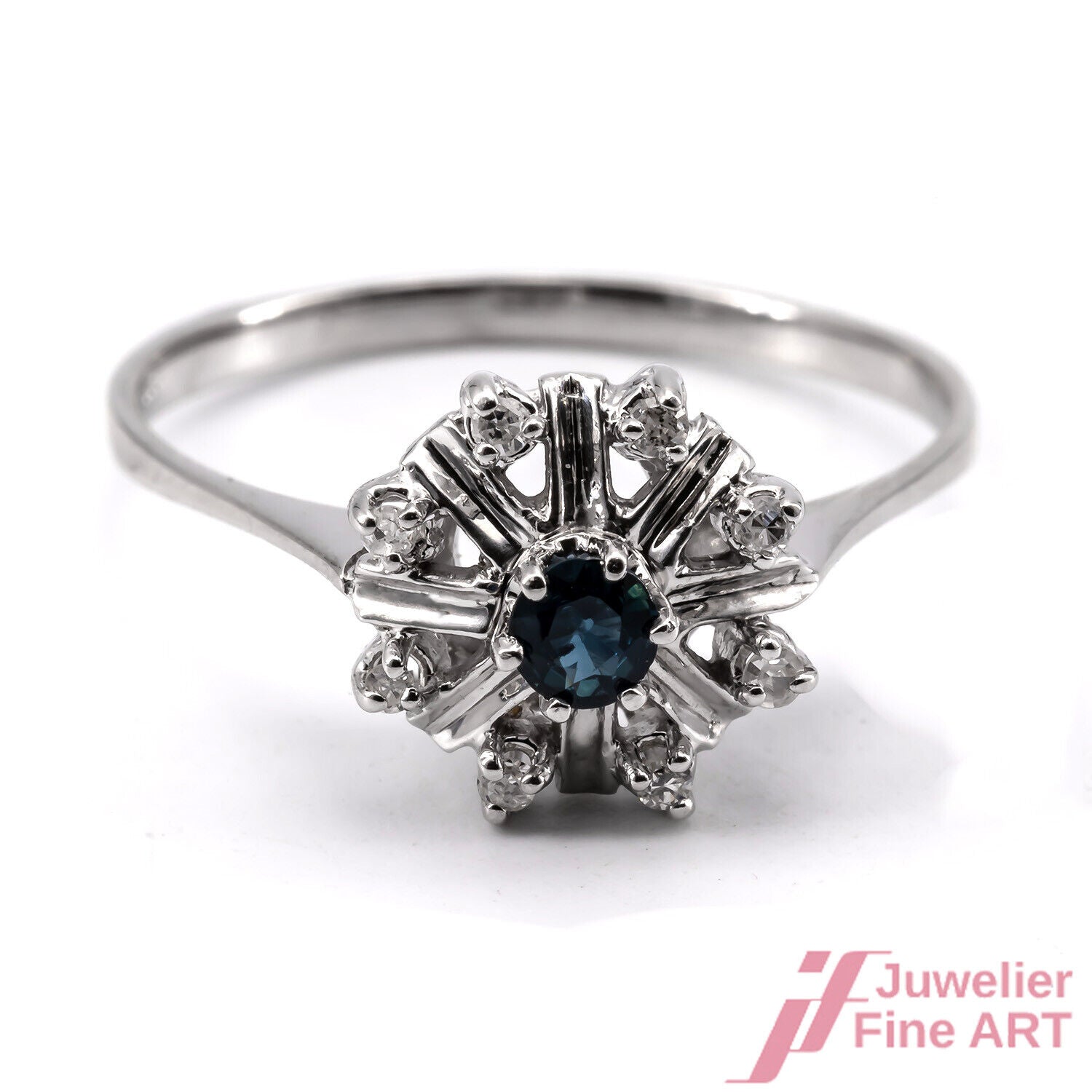 RING 14K WG - 1 Saphir 0,10 ct + 8 Diam. zus. ca. 0,08 ct W/si - 2,6 g - Gr. 60