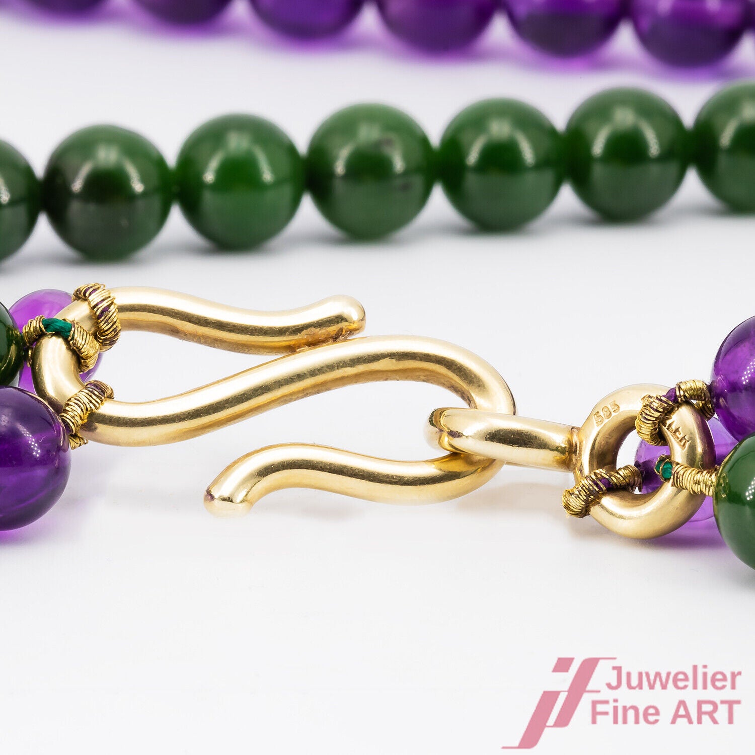 Lange Halskette mit Katzler Schließe in 14K/585 GG - Amethyste - Jade - 64 cm