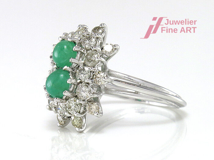Ring in 14K/585 WG - 2 Smaragde Cabo. - Brillanten 1,30 ct W/P - Gr. 56,5 6,1 g