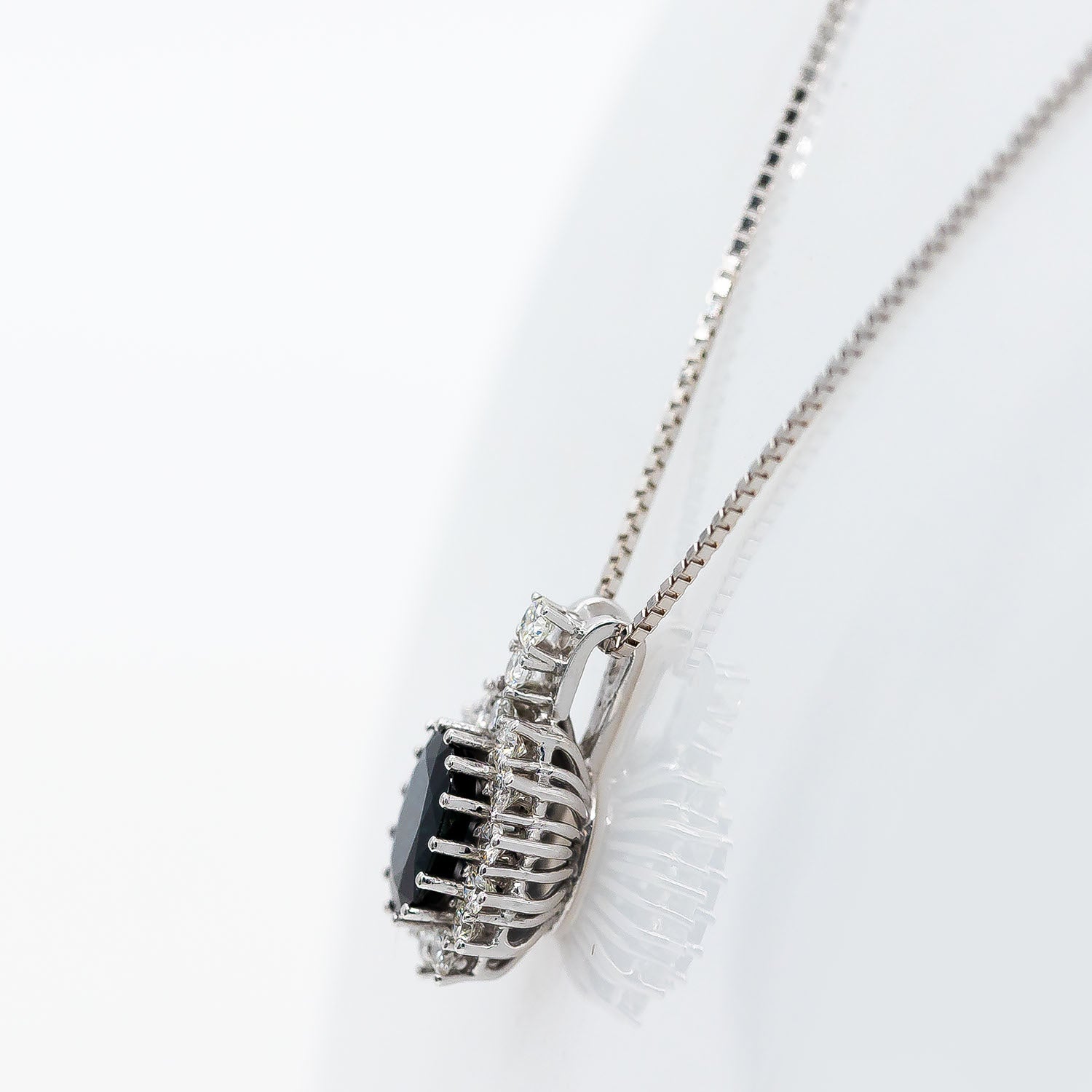 Kette mit Anhänger 585/14K Weißgold Saphir 2,0ct Diamant 1,0ct H/SI - Wert 6.000€
