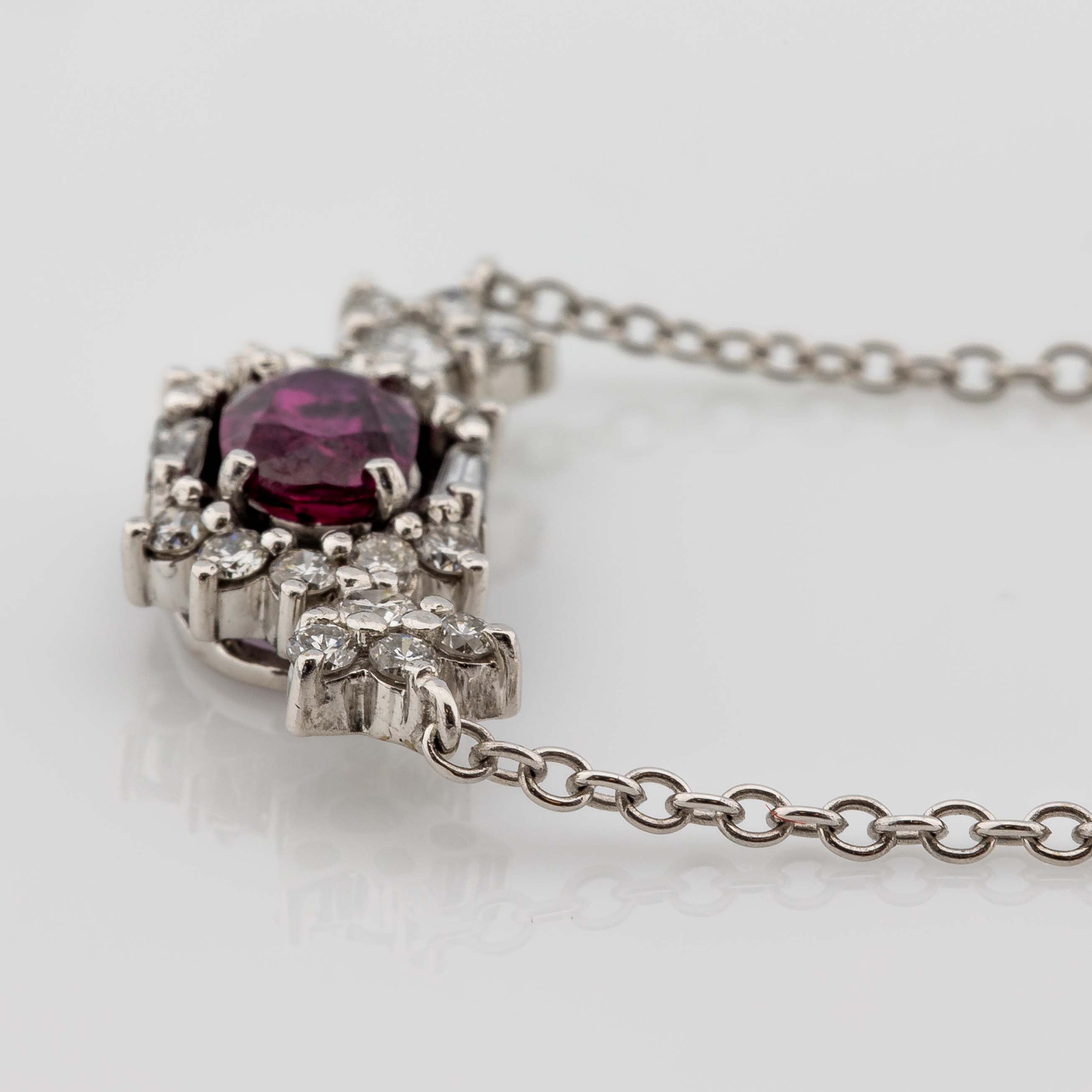 Collier 750/18K Weißgold Rubin 1,0ct 20 Brillianten 0,6ct TW/VS L: 41cm 5,73g