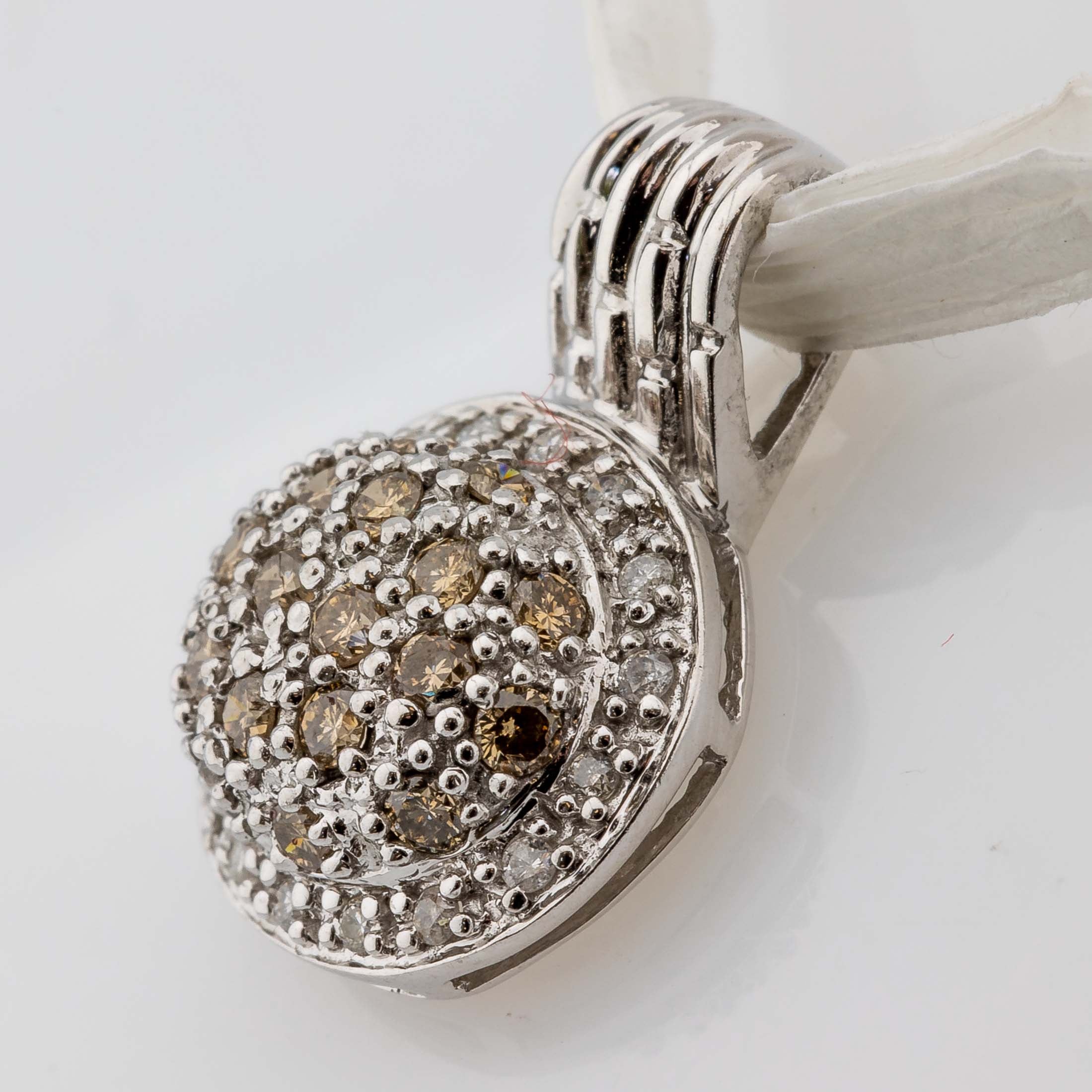 Anhänger 585/14K Weißgold Diamanten 0,3ct H/Si L: 2cm 2,73g