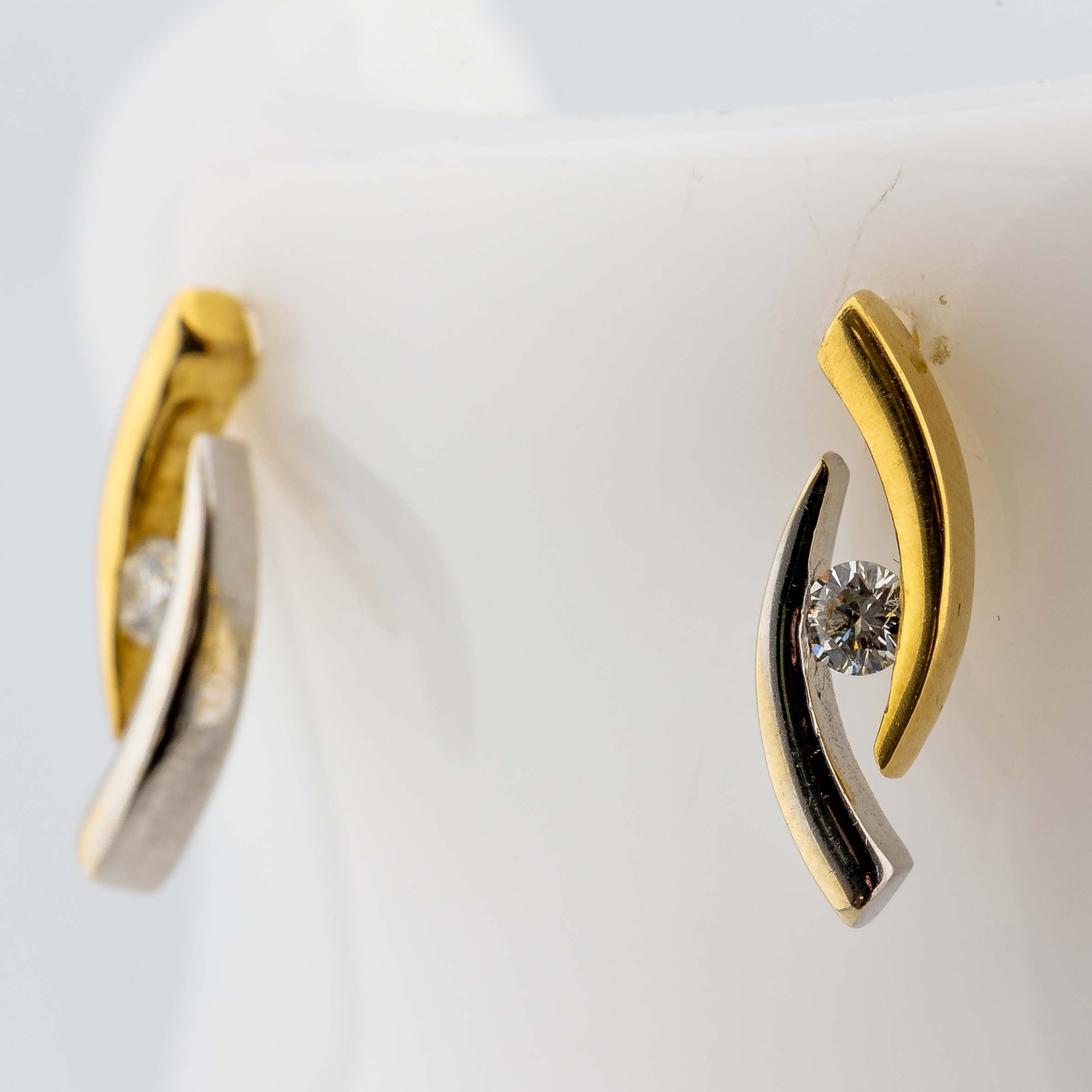 Eye-Ohrstecker 750/18K Weiß-/Gelbgold 2 Brillianten ca. 0,1ct TW/VS L:1,4cm 2,29g