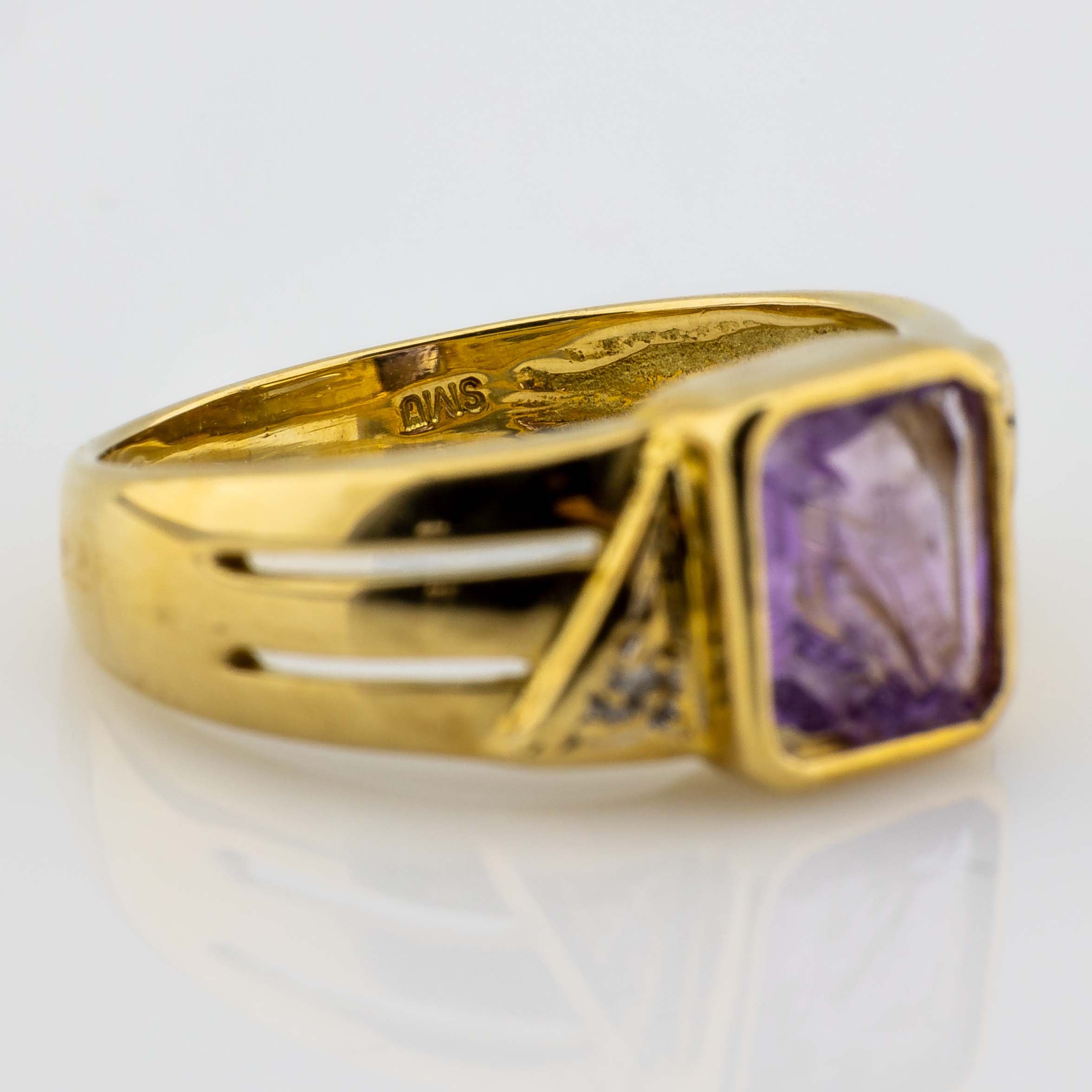 Amethyst-Ring 375/9K Gelbgold mit 2 Diamanten 3,18g Gr. 52
