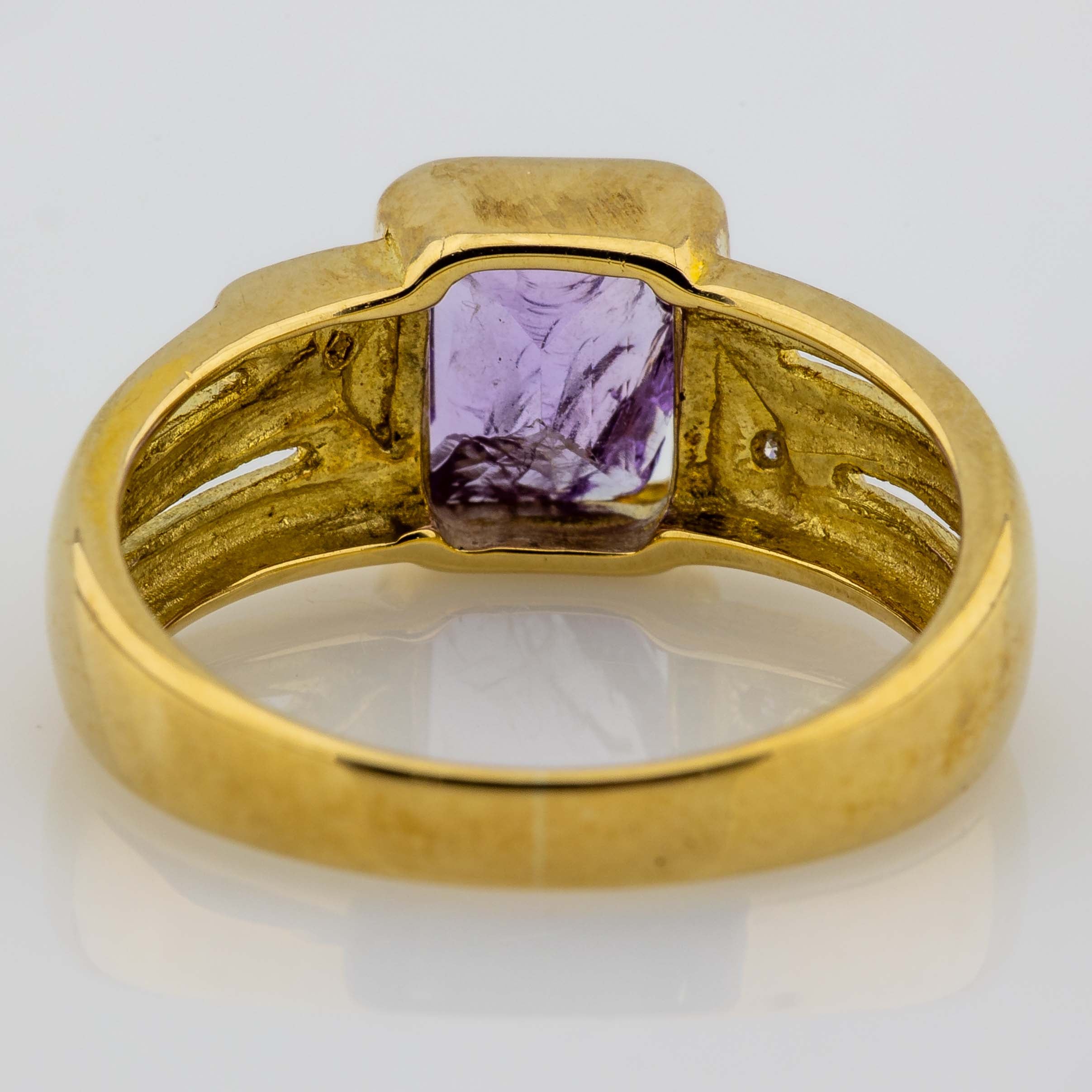 Amethyst-Ring 375/9K Gelbgold mit 2 Diamanten 3,18g Gr. 52