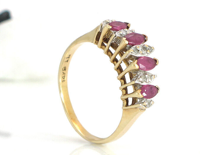 Ring 585/14K Gelbgold Diamanten Rubine rot Navette Größe 52