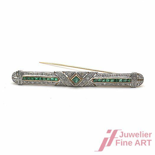 Brosche -18K/750 GG/WG - 18 Smaragde zus. 2,0 ct - Diamanten zus. 1,50 ct W/SI