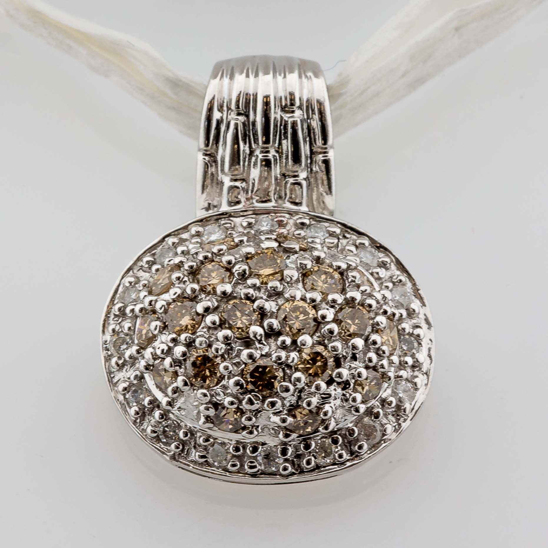 Anhänger 585/14K Weißgold Diamanten 0,3ct H/Si L: 2cm 2,73g