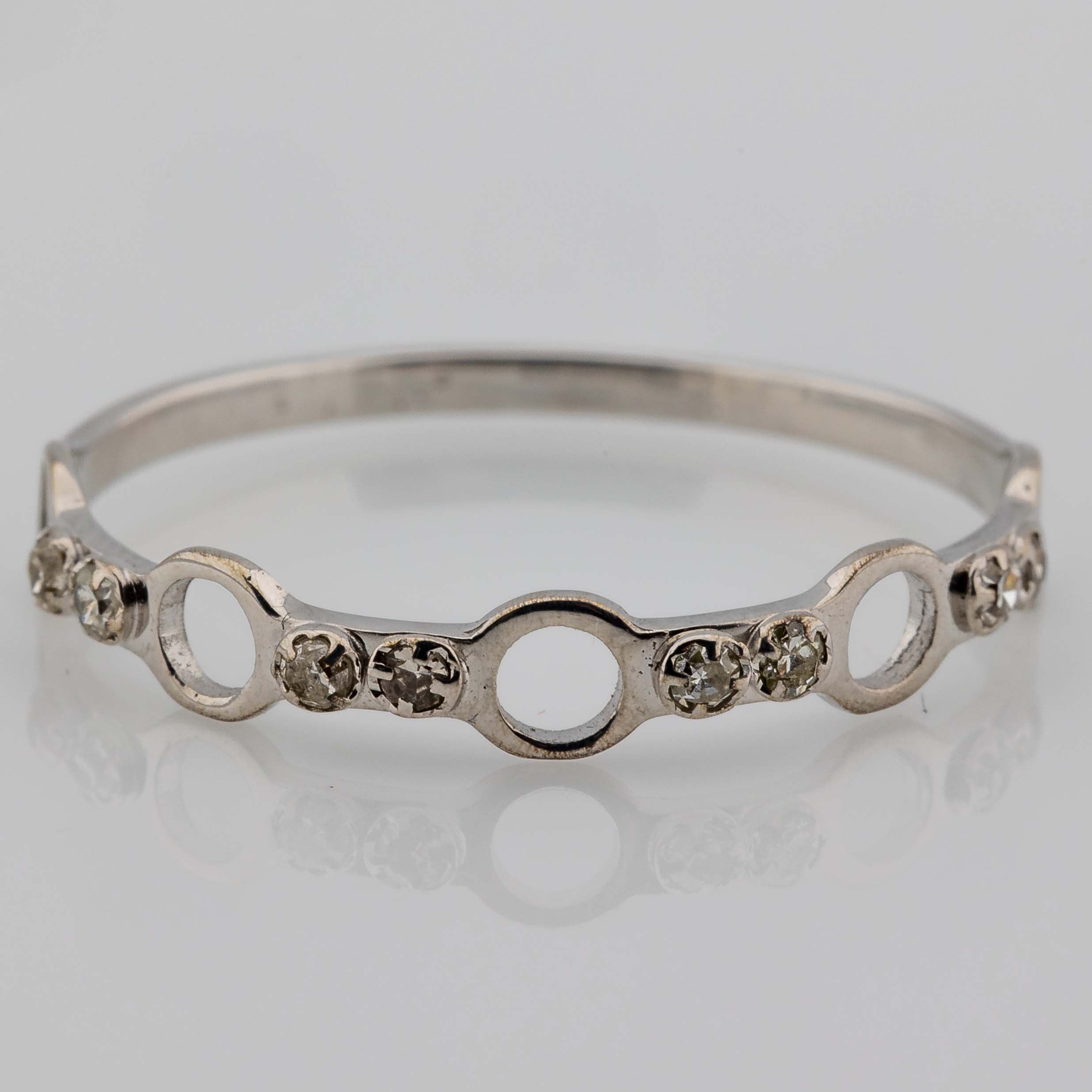 Bandring 585/14K Weißgold 6 Diamanten 0,06ct W/P1 0,88g Gr. 53