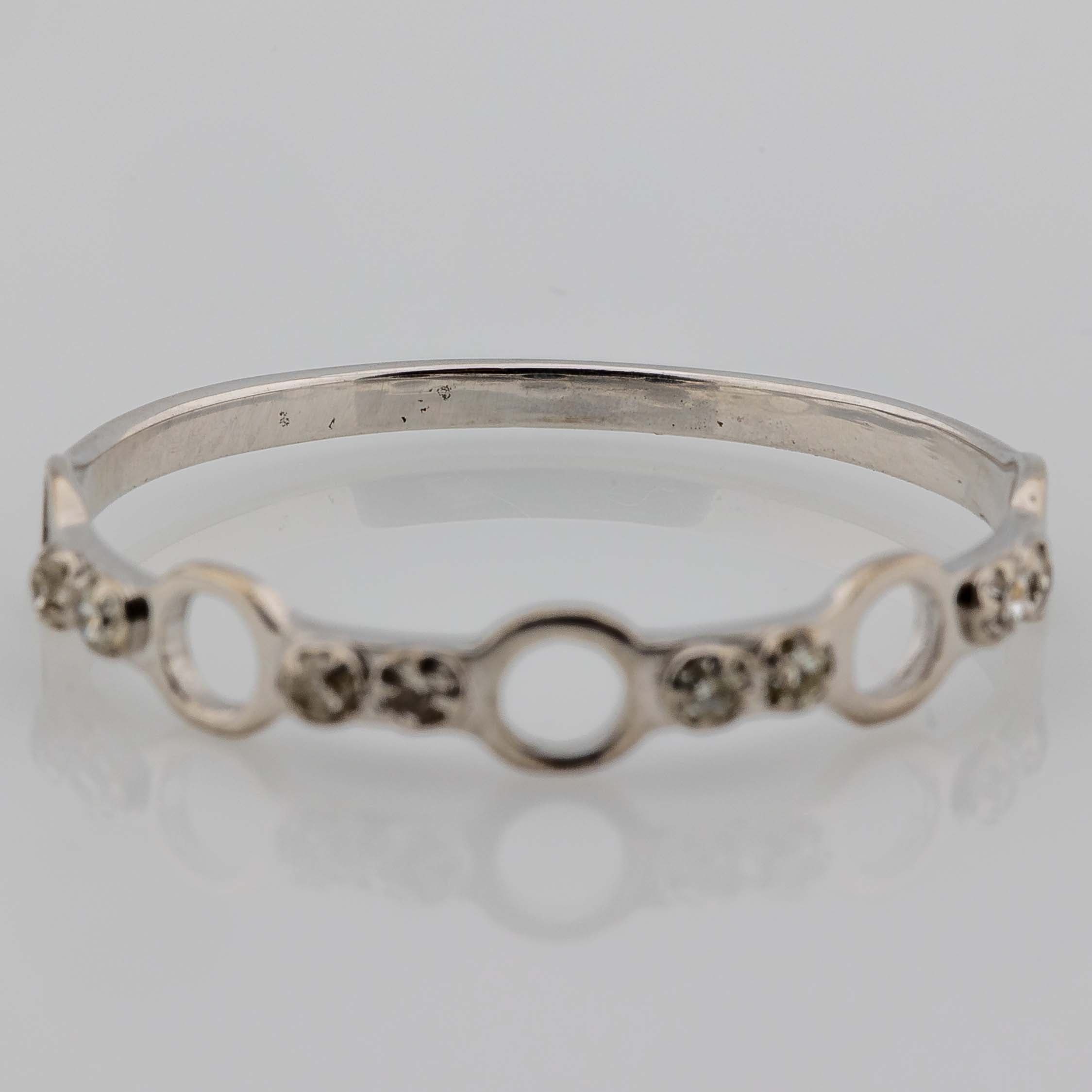 Bandring 585/14K Weißgold 6 Diamanten 0,06ct W/P1 0,88g Gr. 53