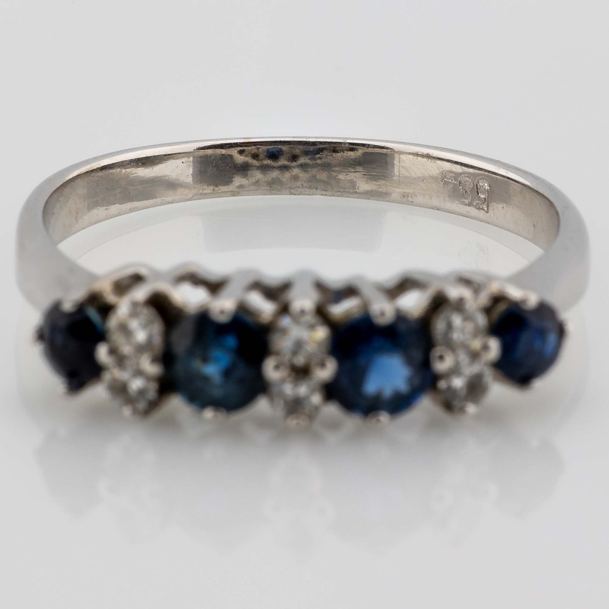 Ring 585/14K Weißgold mit Saphir und Diamanten 1,71g Gr. 49,5